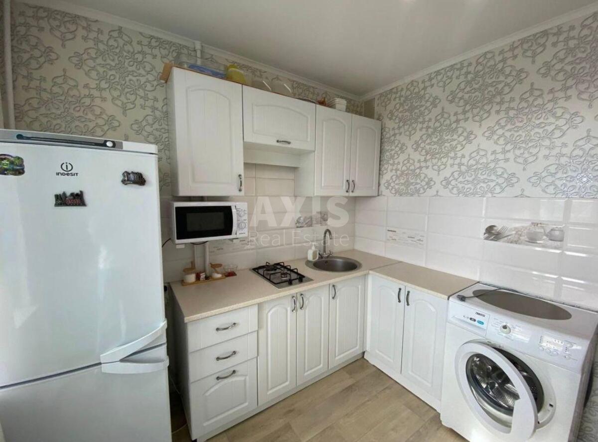 1k apartment pr-t Nauky 27