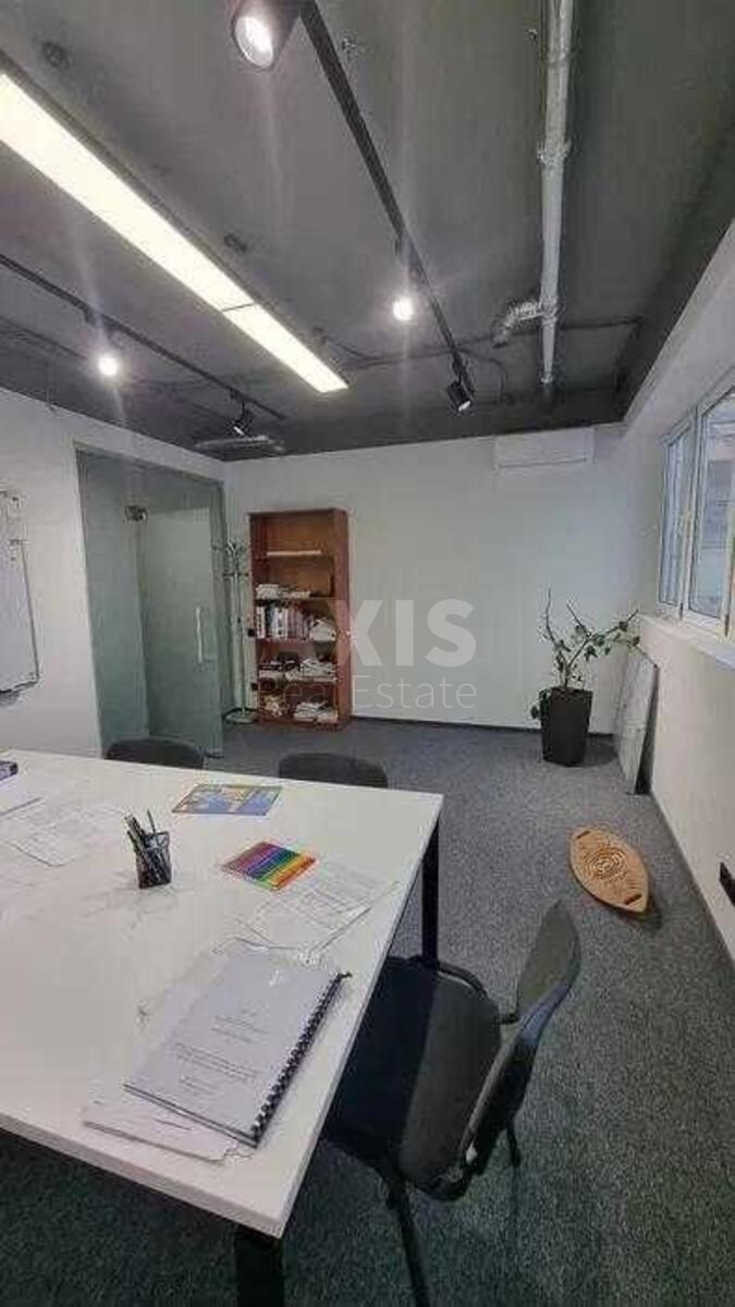Office shose Harkivs'ke 19, 144m26061912