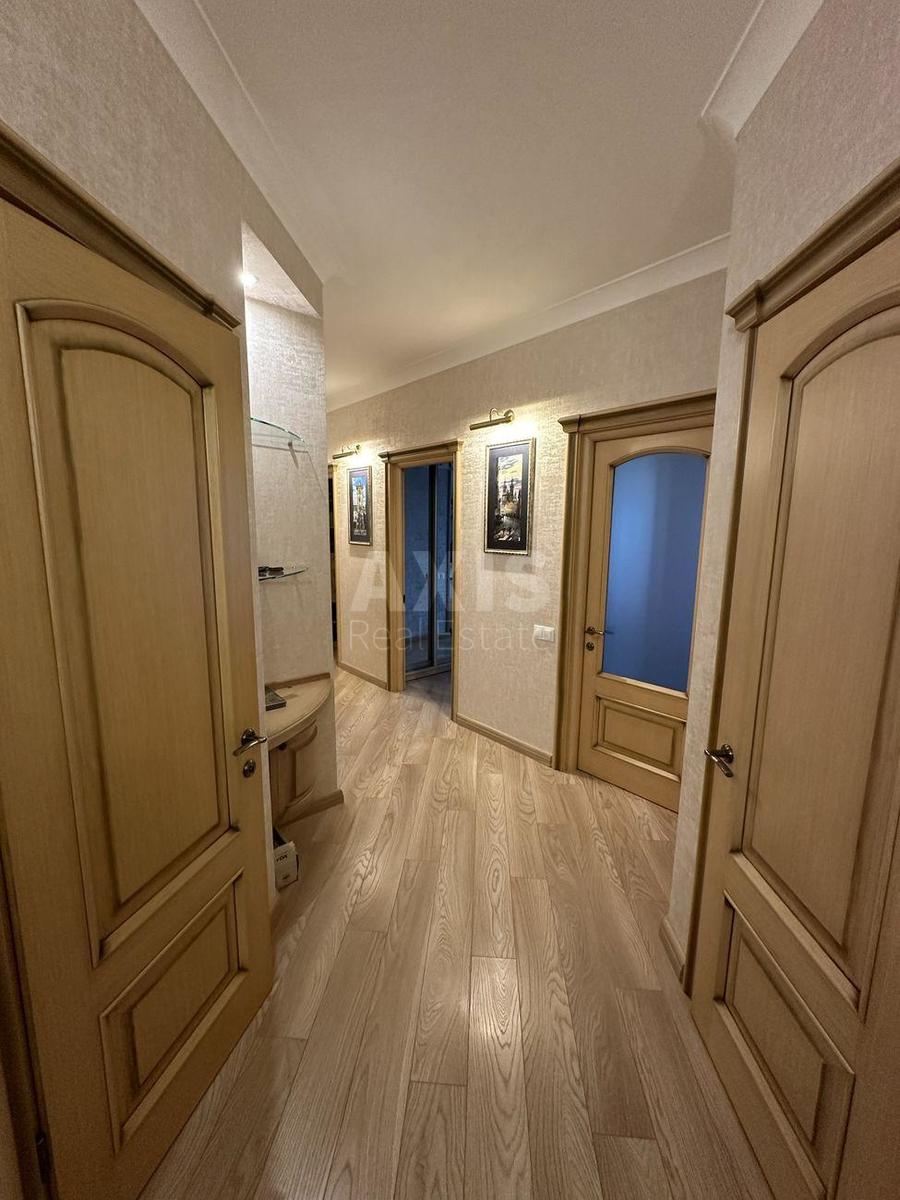 3k apartment vul. Bilorus'ka 38