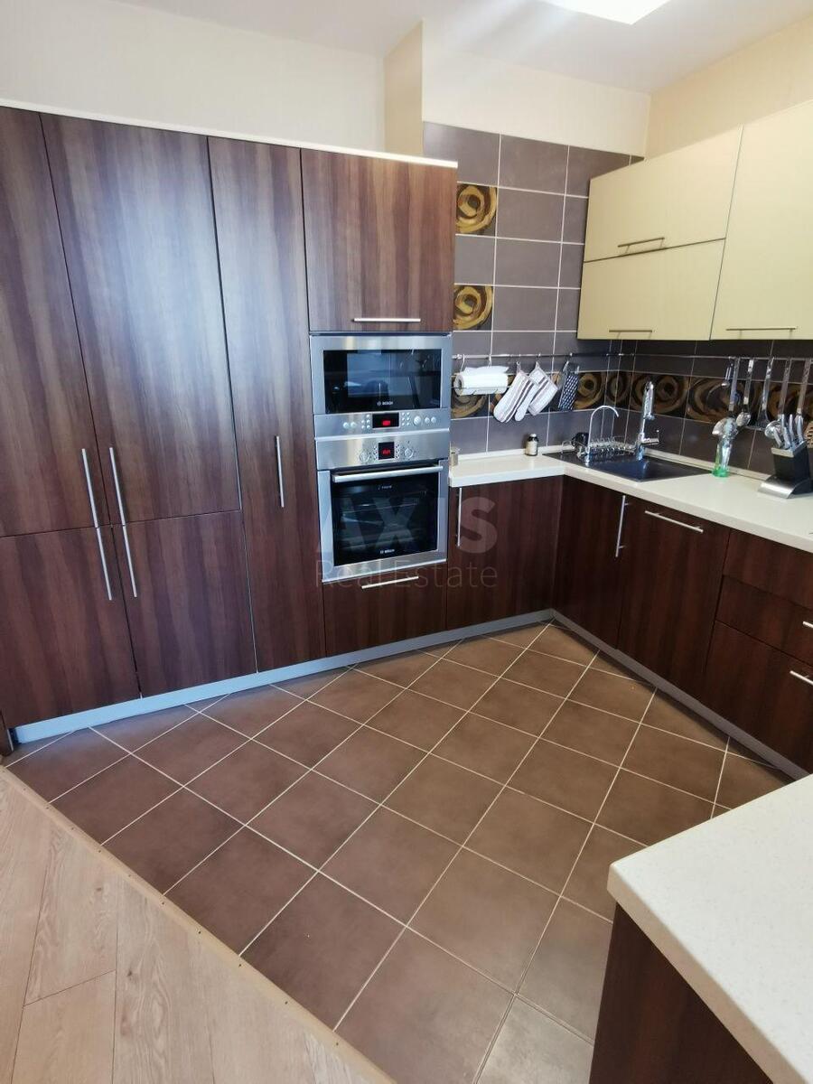 3k apartment vul. Knjazhyj Zaton 211