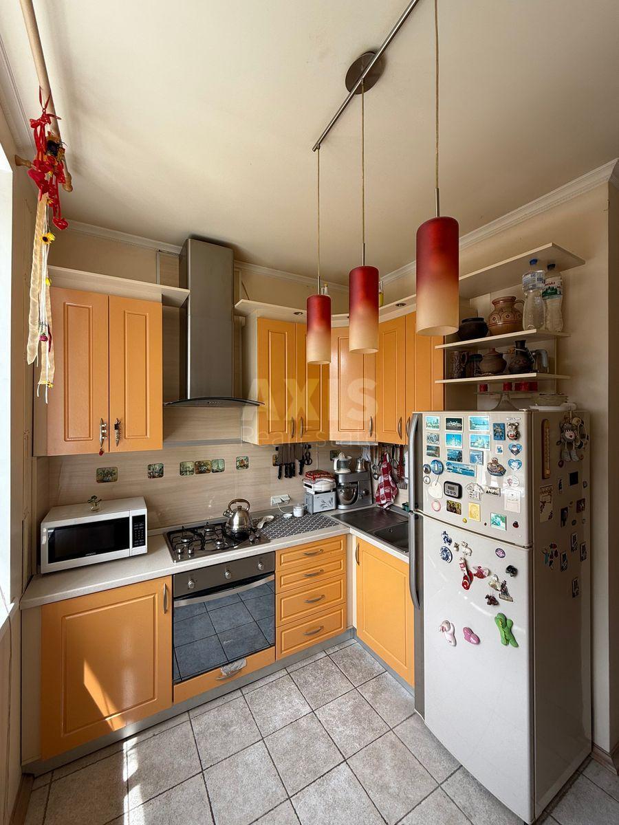 3k apartment vul. Luk'janivs'ka 1