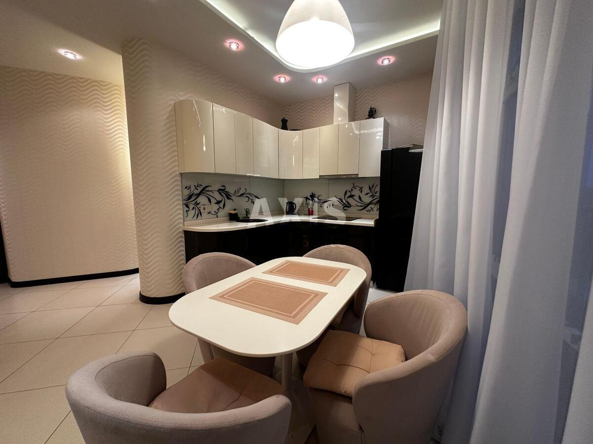 2k apartment vul. Mel'nykova 18Б576962