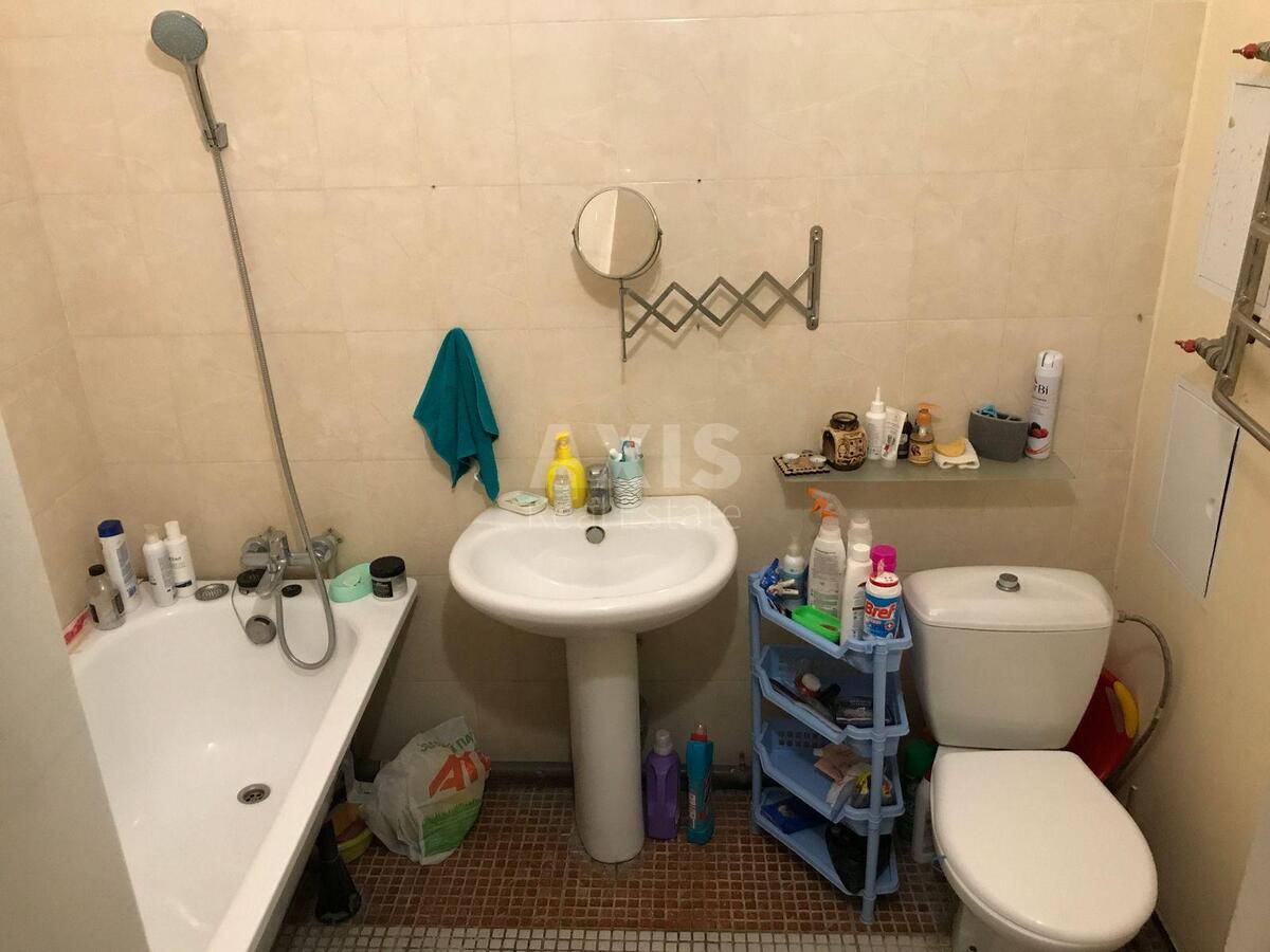 1k apartment vul. Ahmatovoi' Anny 35А579089