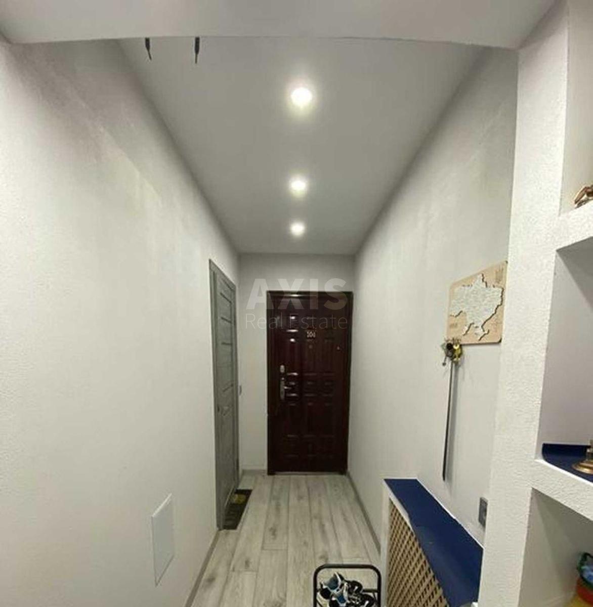 1k apartment vul. Myropil's'ka 15Б3