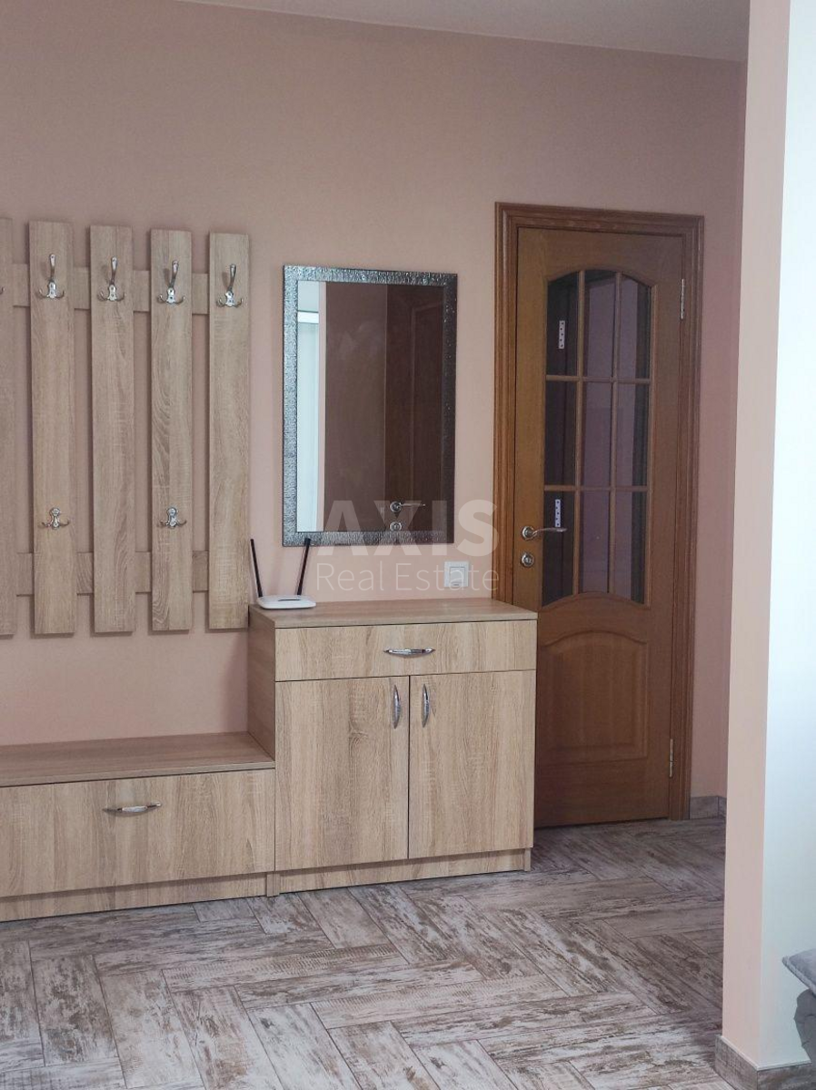 1k apartment vul. Grechka Marshala 40/126