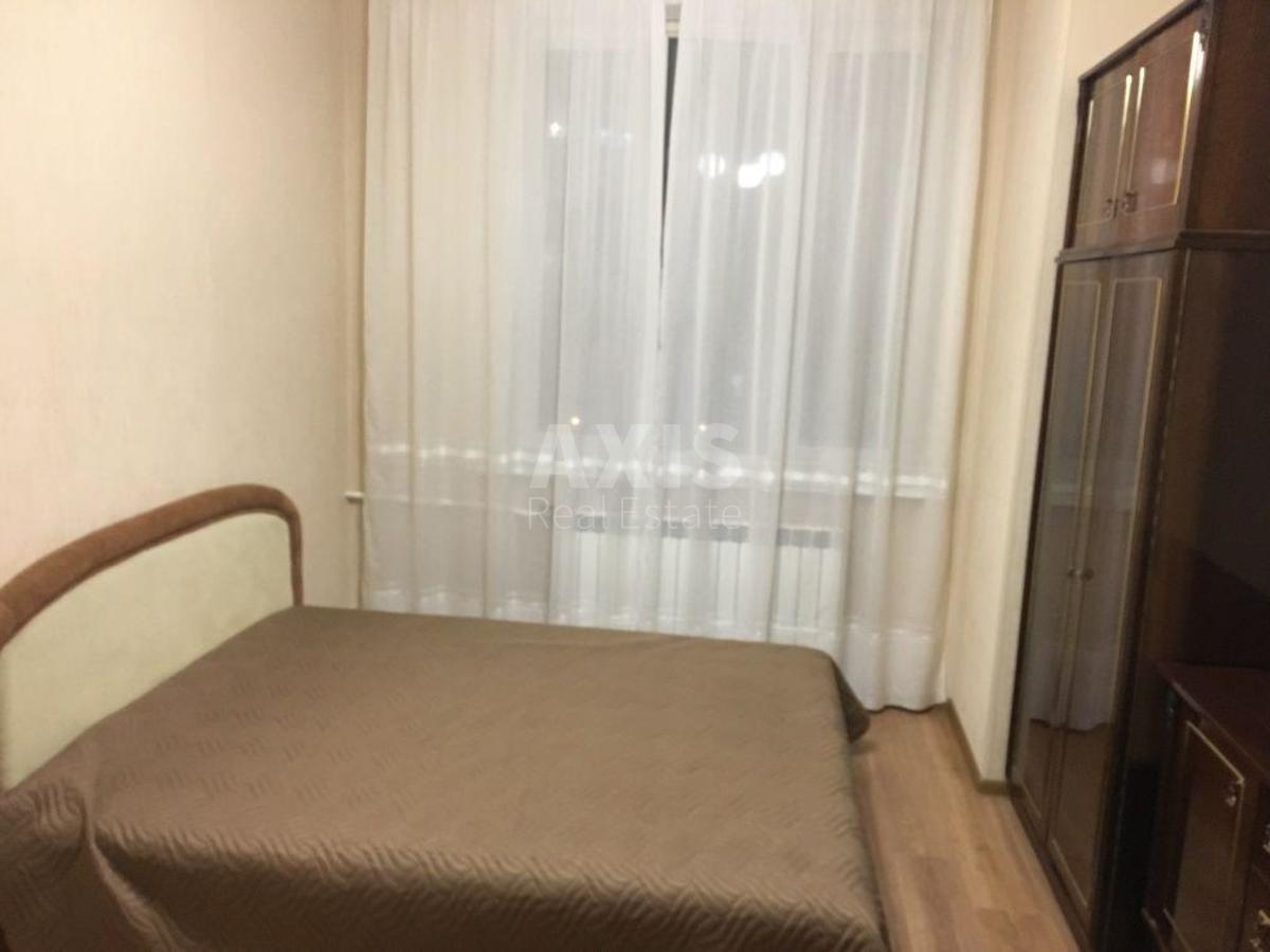 2k apartment uzv. Klovs'kyj 42