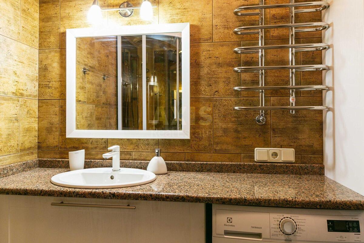 1k apartment nab. Dniprovs'ka 14588827