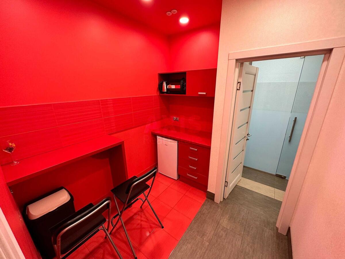 Офис ул. Евгения Коновальца 32Б, 100м26
