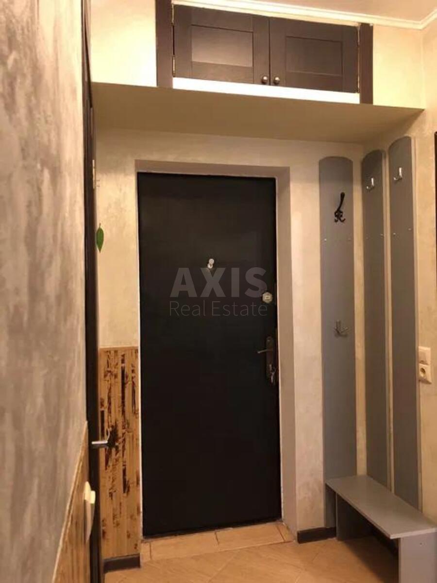 1k apartment vul. Symyrenka 20А11