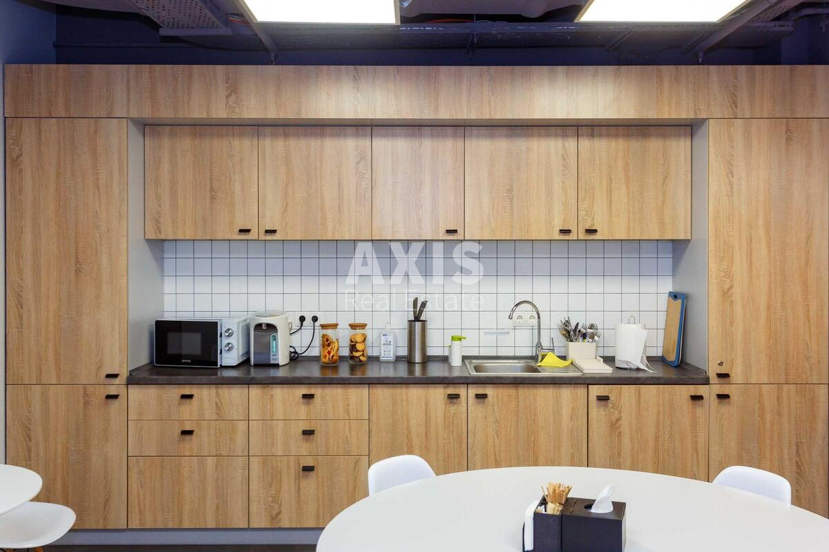 Office vul. Jaroslavs'ka 1/3, 380m23