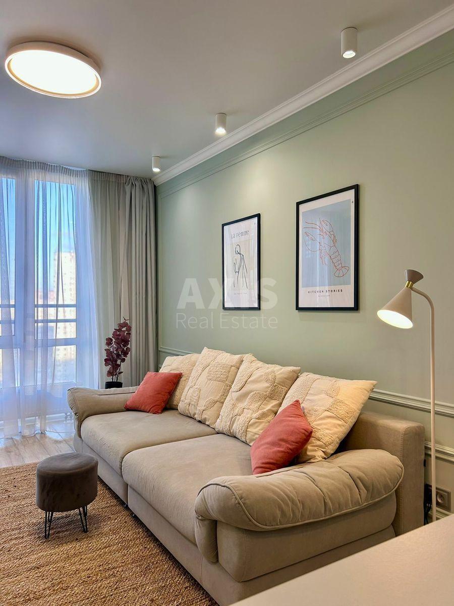 1k apartment nab. Dniprovs'ka 16Г2