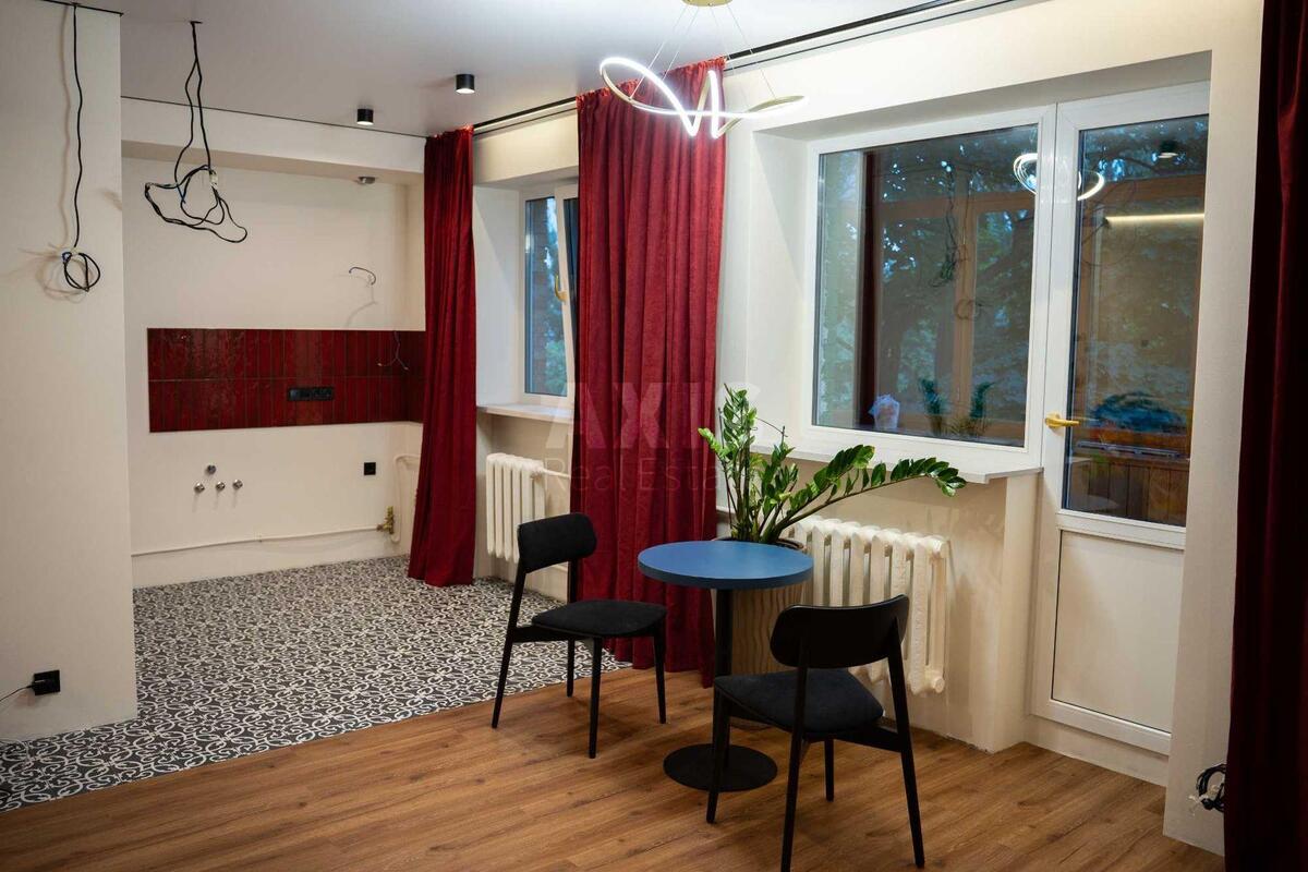 2k apartment vul. Borshhagivs'ka 206