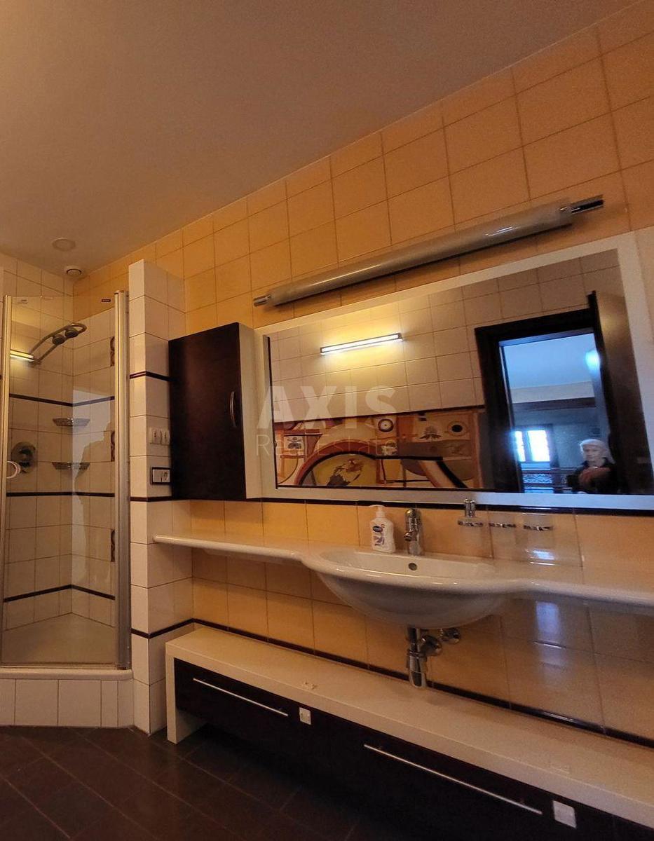 4k apartment vul. Kropyvnyc'kogo 105