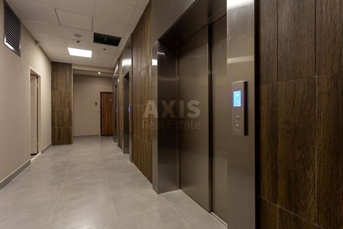 1k apartment pr-t Berestejskij 266379011