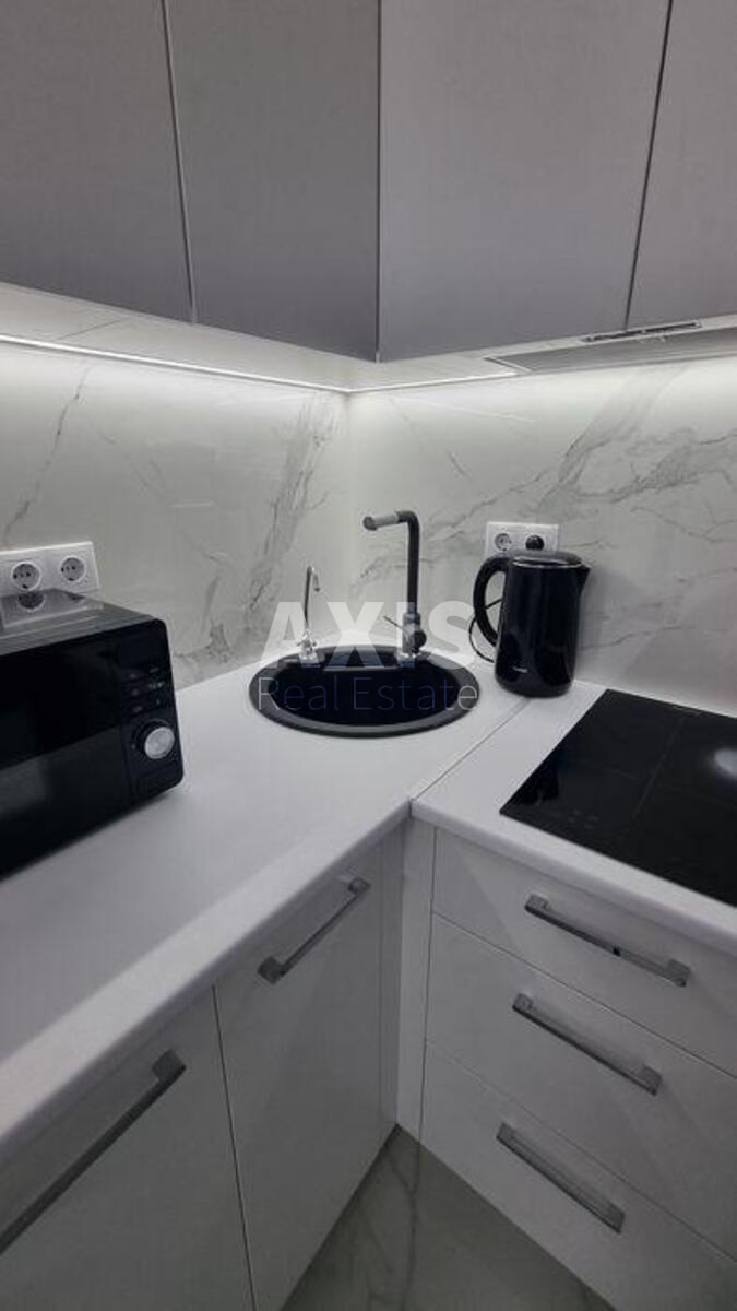 2k apartment vul. Glybochyc'ka 733