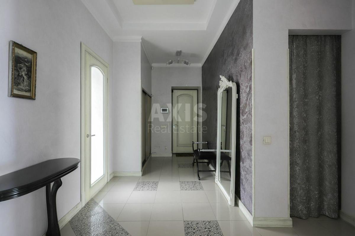 3k apartment vul. Vozdvyzhens'ka 407