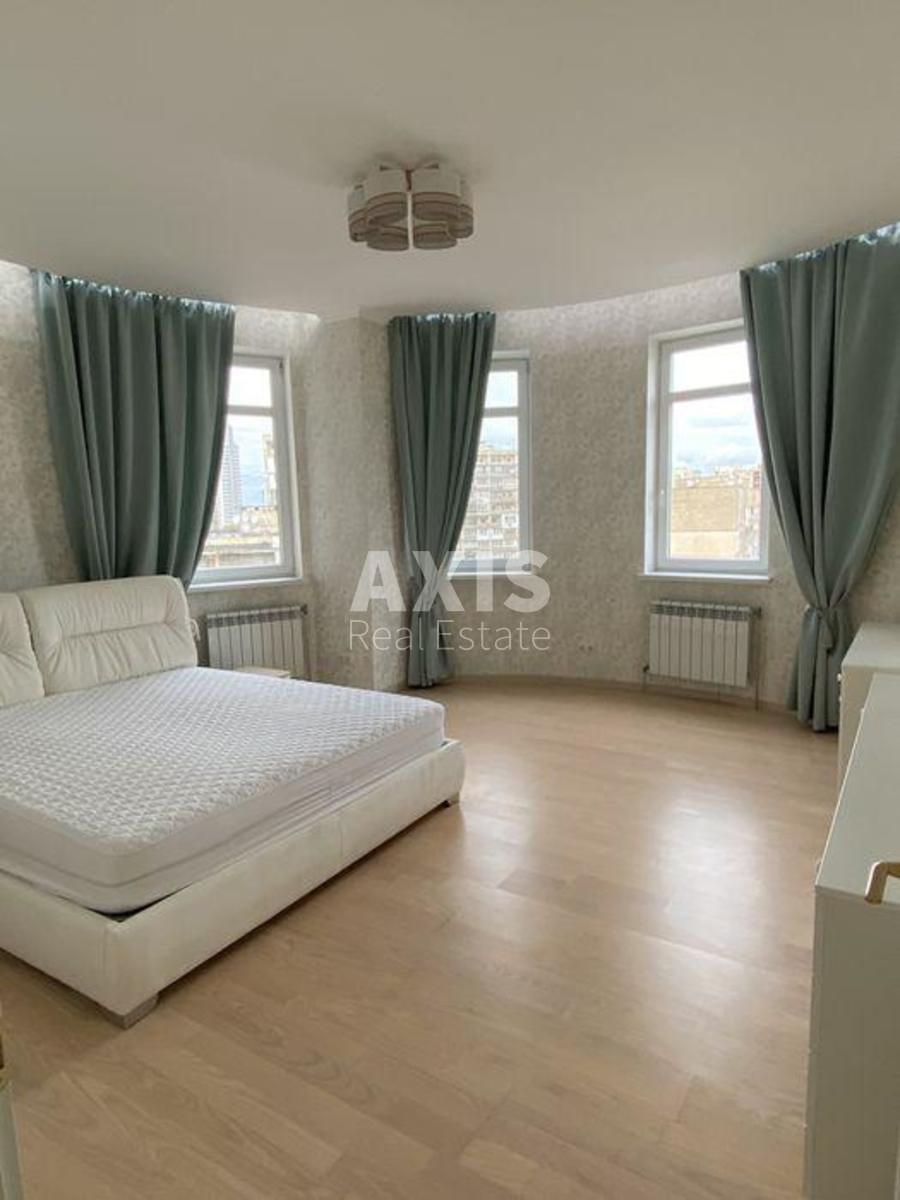 3k apartment vul. Preobrazhens'ka 8Б3