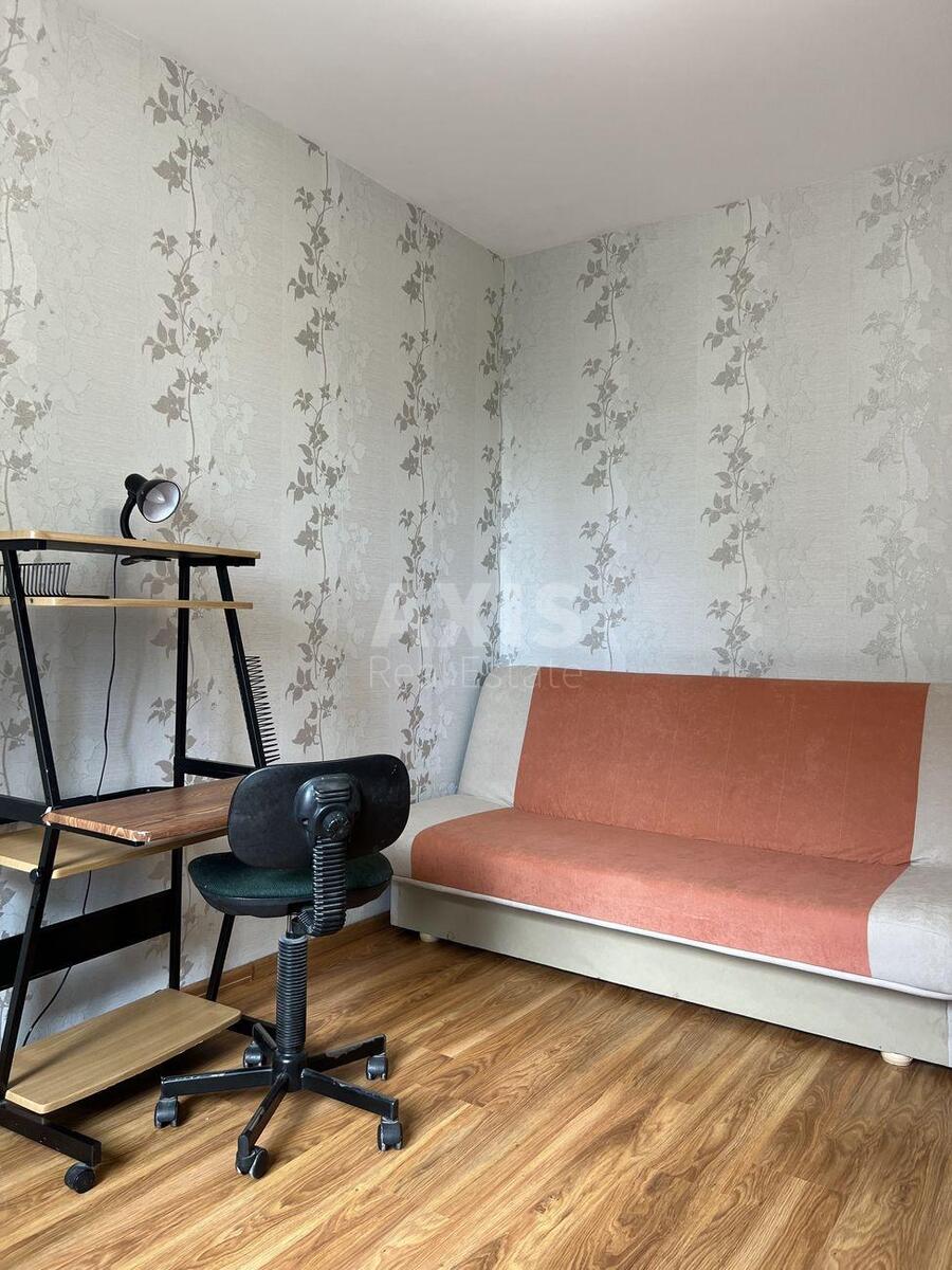 3k apartment vul. Urlivs'ka 158