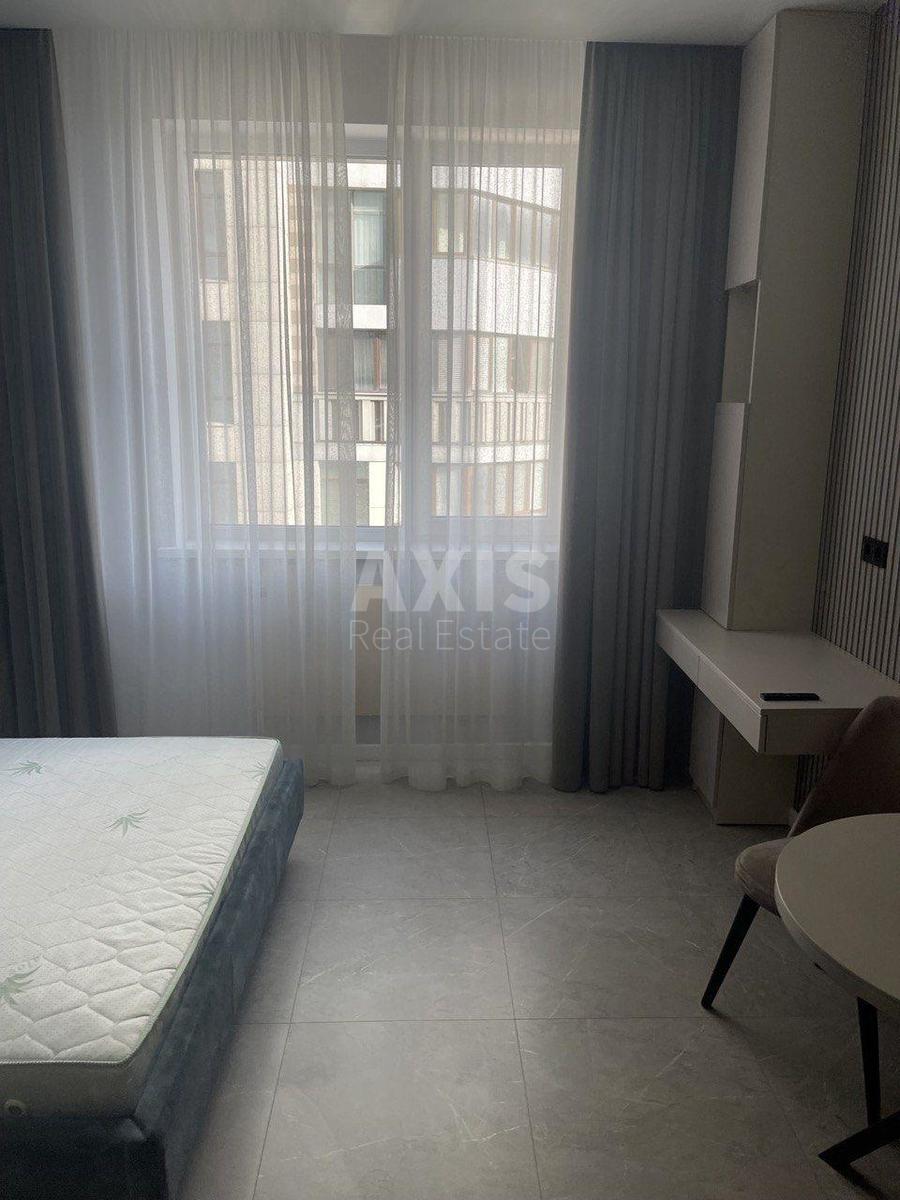 1k apartment vul. Dragomyrova Myhajla 4Б6
