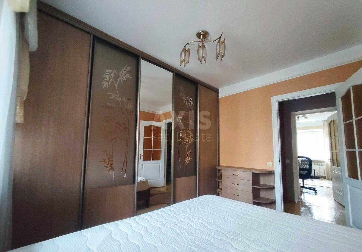 3k apartment vul. Velyka Vasyl'kivs'ka 1028