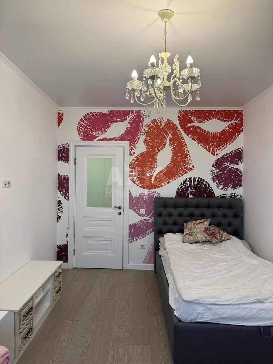 2k apartment vul. Svitla 3Д5