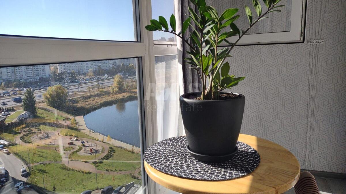 1k apartment vul. Revuc'kogo 40570832