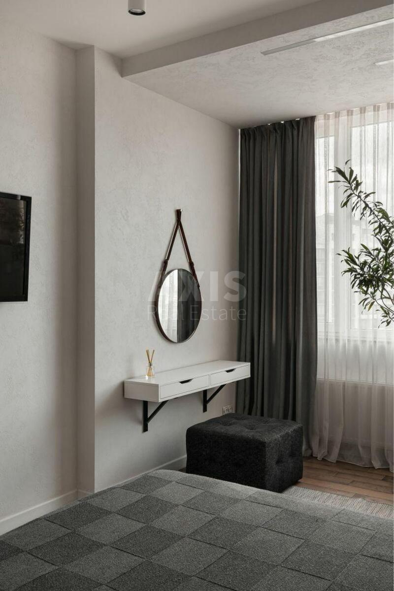 2k apartment vul. Jevgena Konoval'cja 348