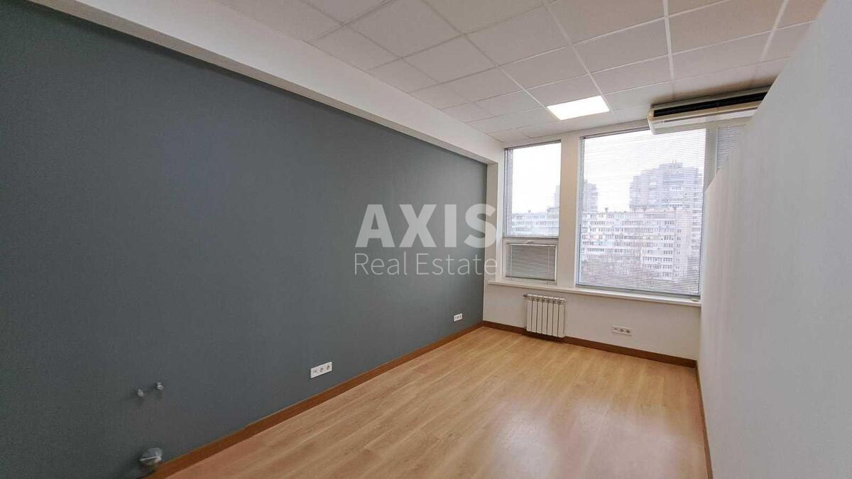 Office vul. Sverstjuka Jevgena 11, 68m2572632