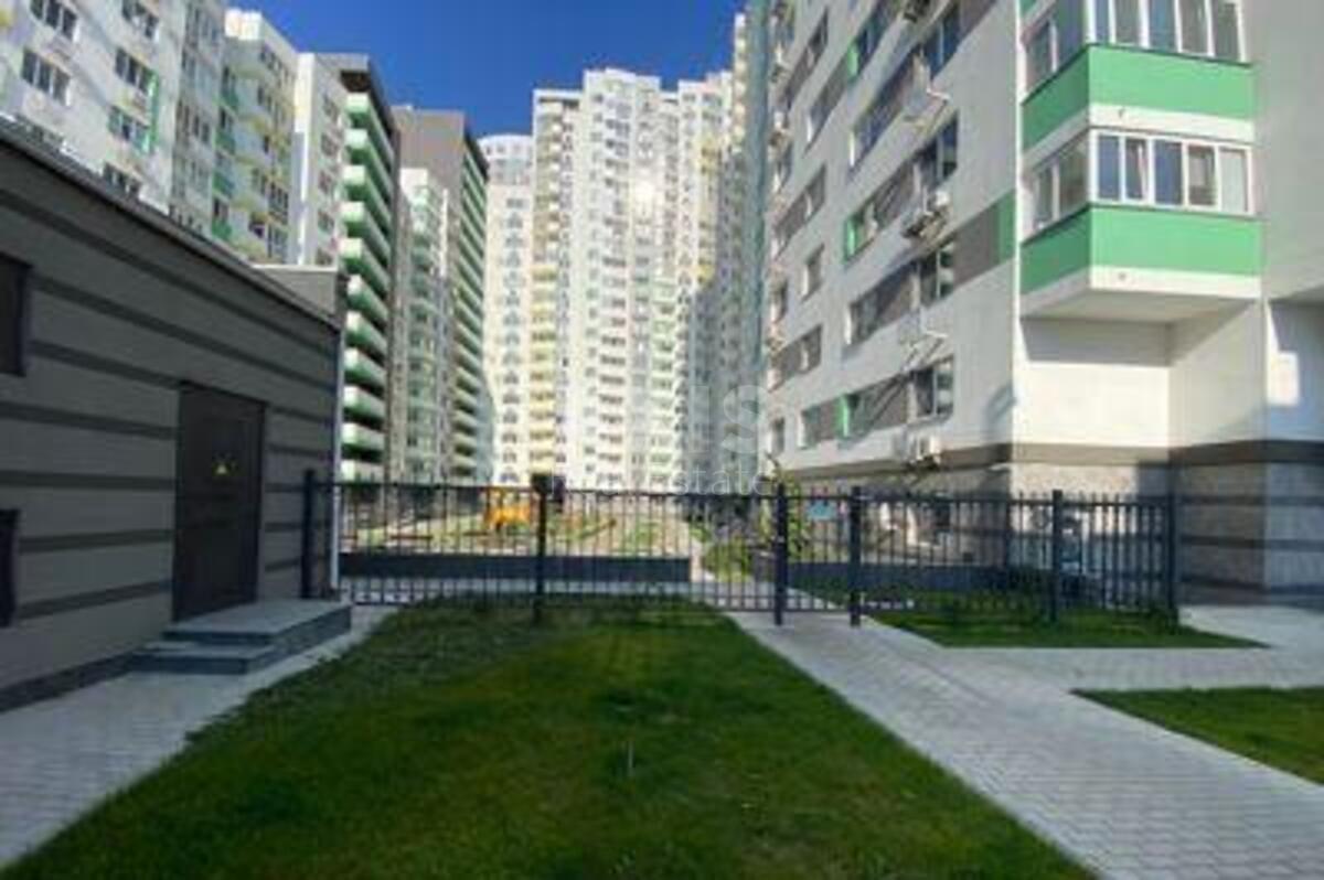 2к квартира шоссе Харьковское 2106093317