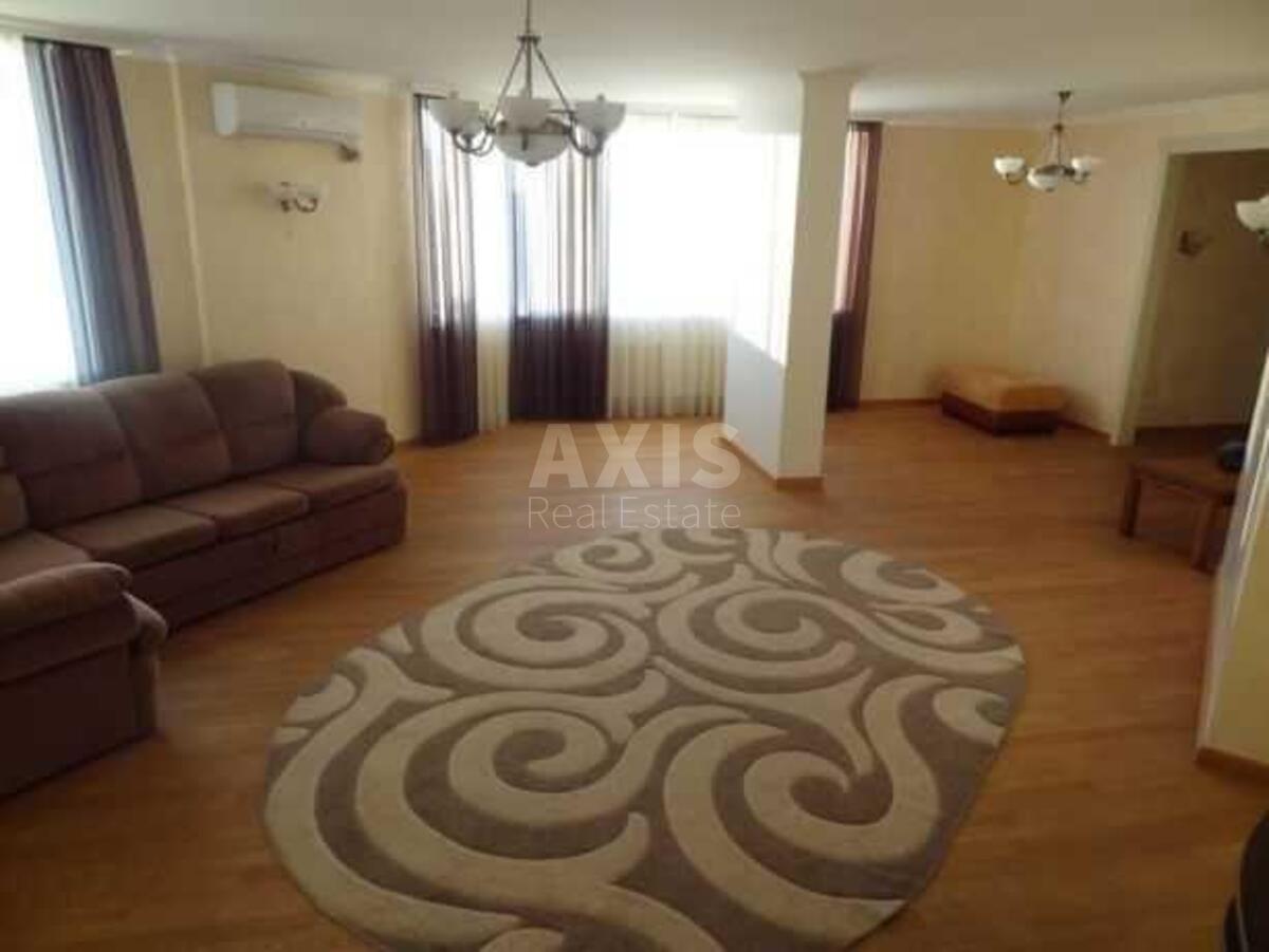 3k apartment vul. Vil'jamsa Akademika 3/72
