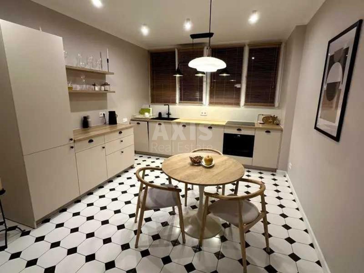 3k apartment vul. Solom'jans'ka 15