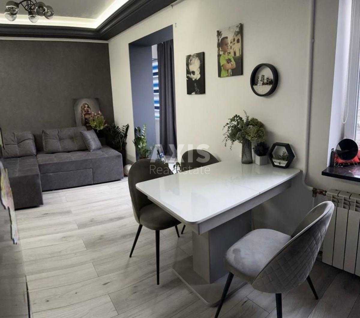 2k apartment vul. Bereznjakivs'ka 120
