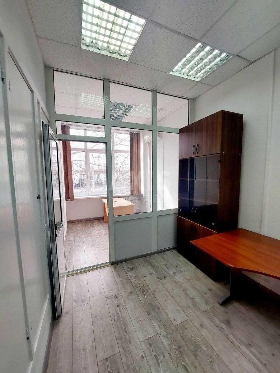 Офис бул. Леси Украинки 26А, 55м2