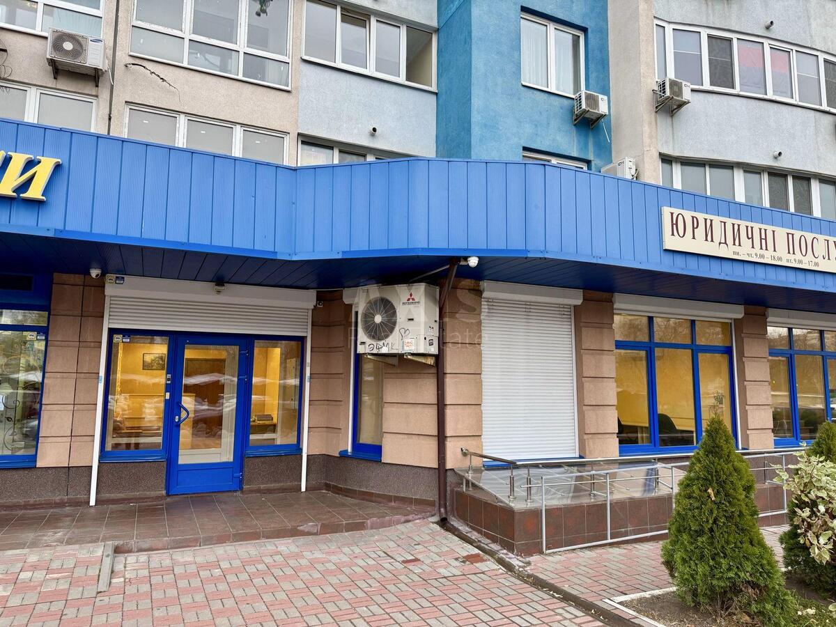 Об'єкт торгівлі вул. Сікорського Ігоря Авіаконструктора 4Б, 52м2