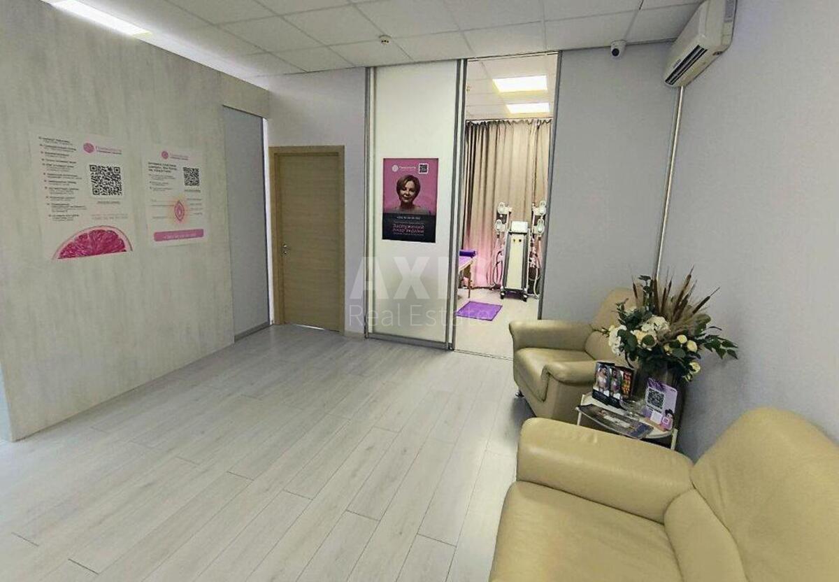 Office vul. Esplanadna 20, 53m2