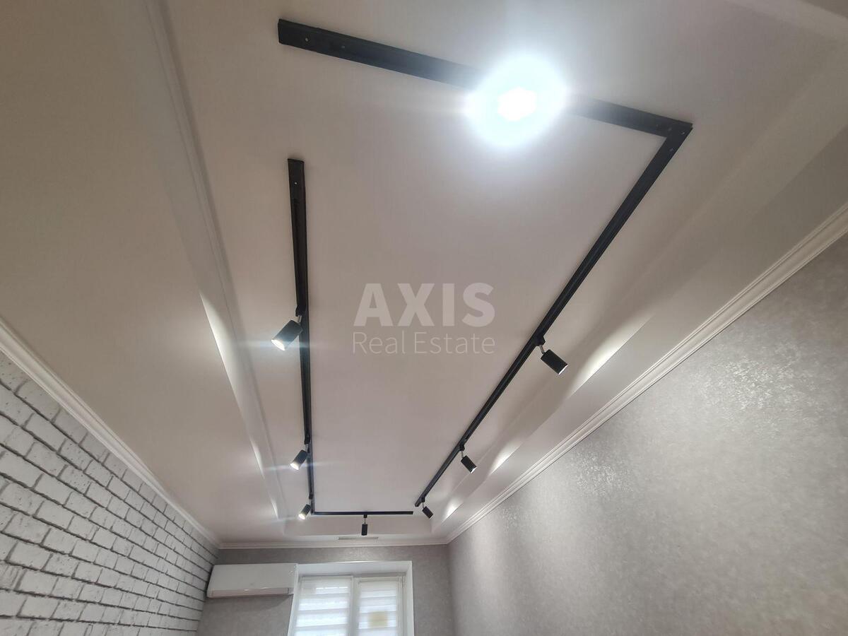 Office vul. Kikvidze 13, 45m212
