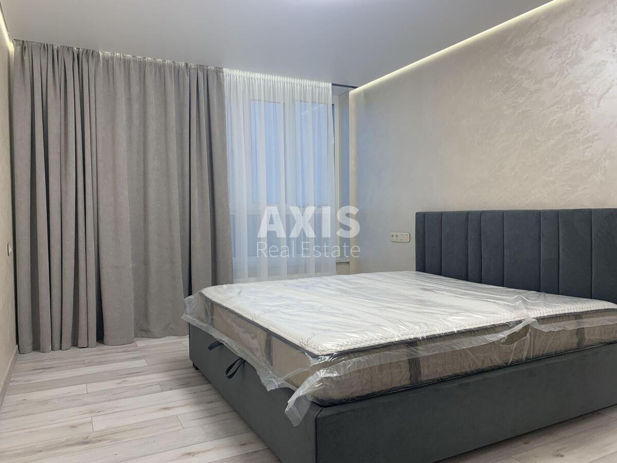 2к квартира ул. Михаила Максимовича 32618340