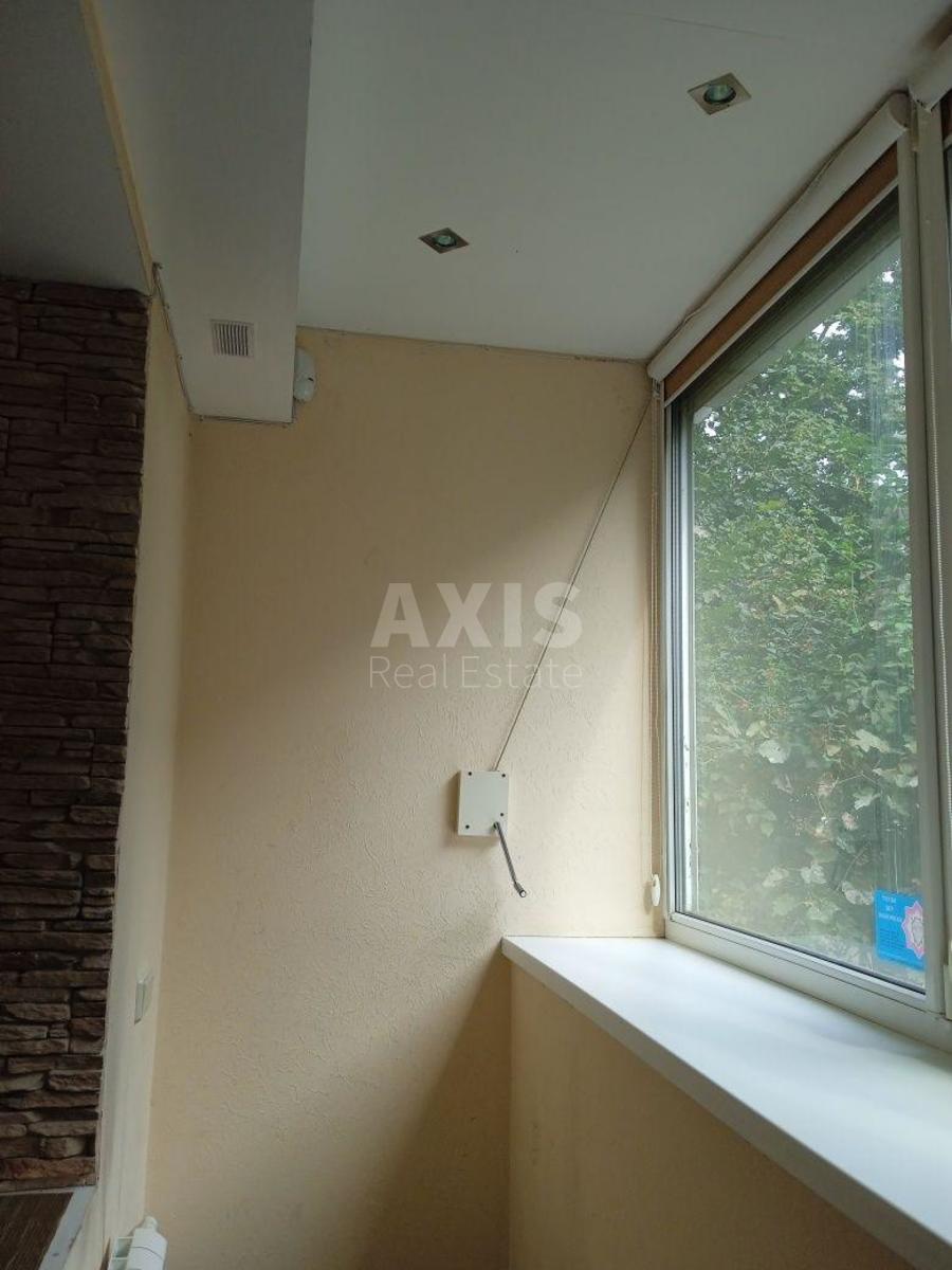 1k apartment vul. Pyrogovs'kogo Oleksandra 44