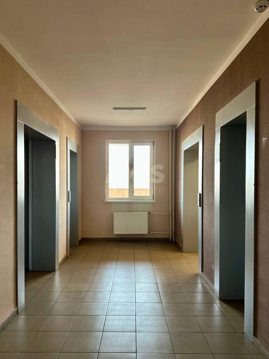 2k apartment vul. Myhajla Maksymovycha 3Д3