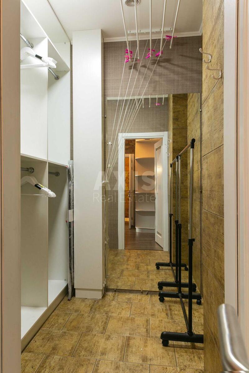1k apartment nab. Dniprovs'ka 14588828
