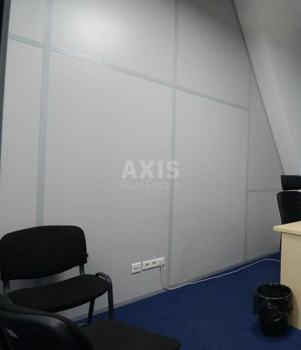 Office vul. Bul'varno-Kudrjavs'ka 22/24, 783m20