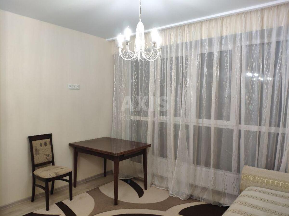 1k apartment vul. Radystiv 322