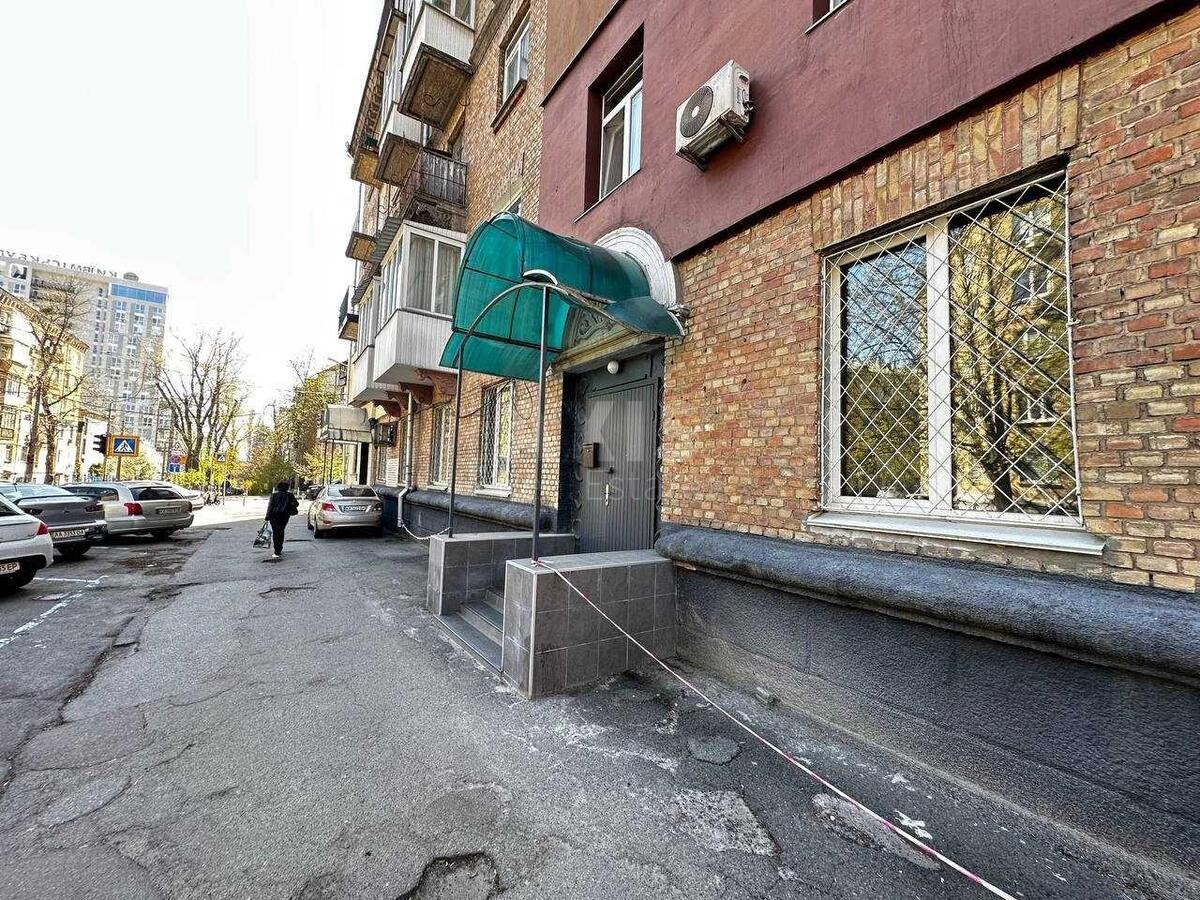 Офис ул. Панаса Мирного 1, 135м2