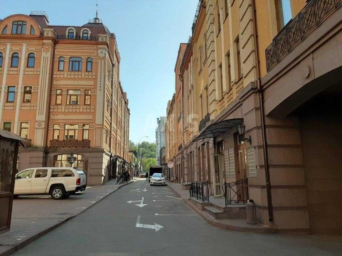 Office vul. Verhnij Val 10, 144m259770