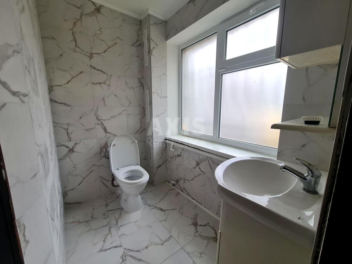 Office vul. Sosninyh Sim'i' 14А, 90m2639513