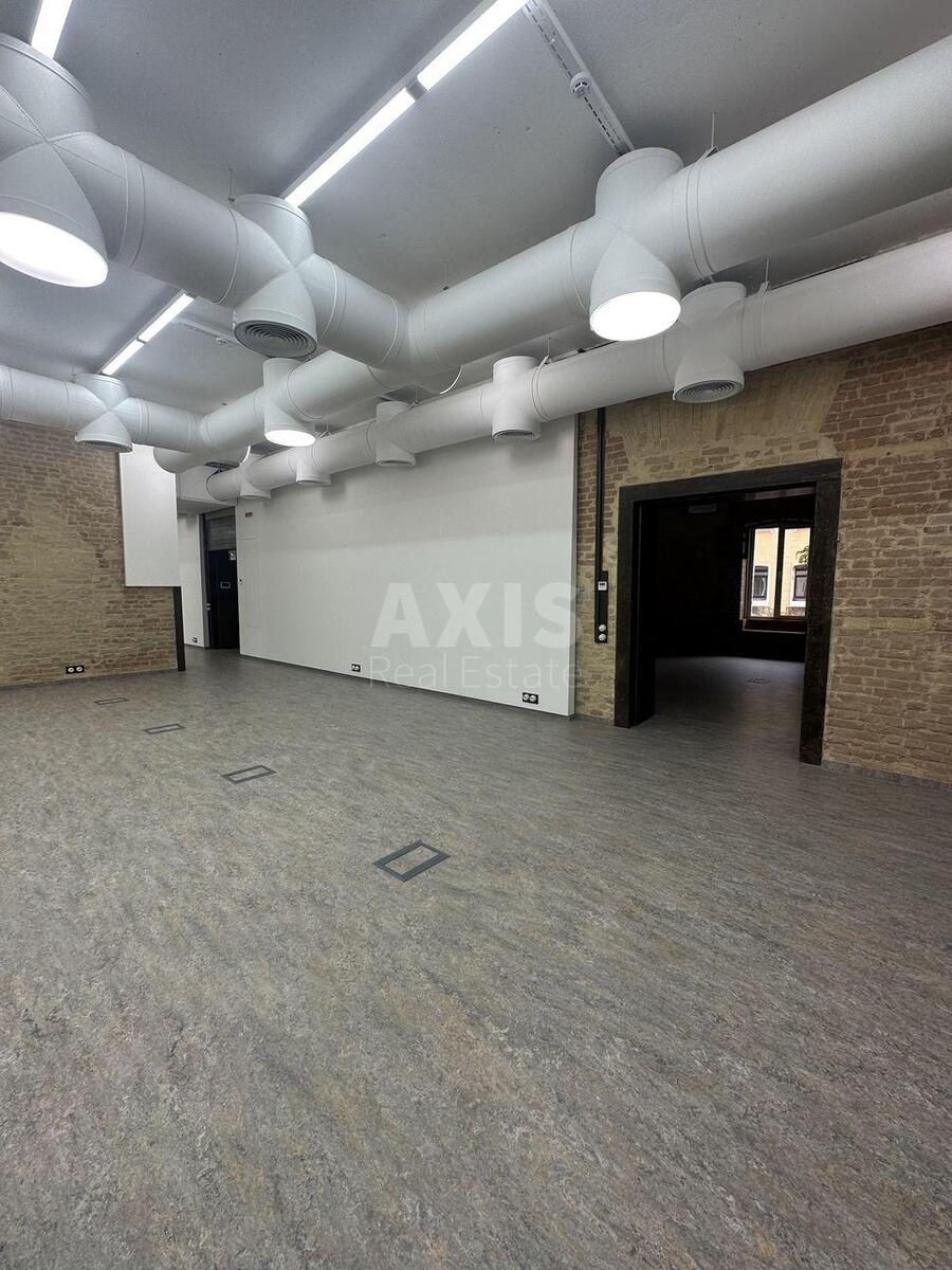Office vul. Velyka Vasyl'kivs'ka 13/1, 420m2598402
