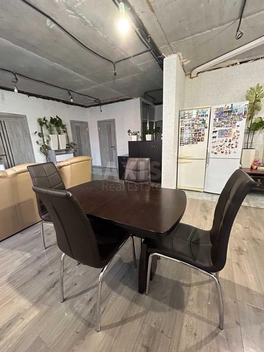 3k apartment vul. Liskivs'ka 318