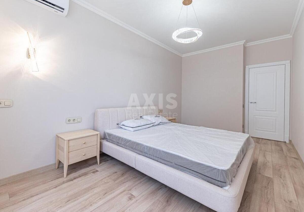 1k apartment vul. Predslavyns'ka 554