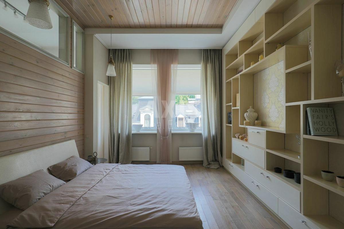 3k apartment vul. Vozdvyzhens'ka 4011