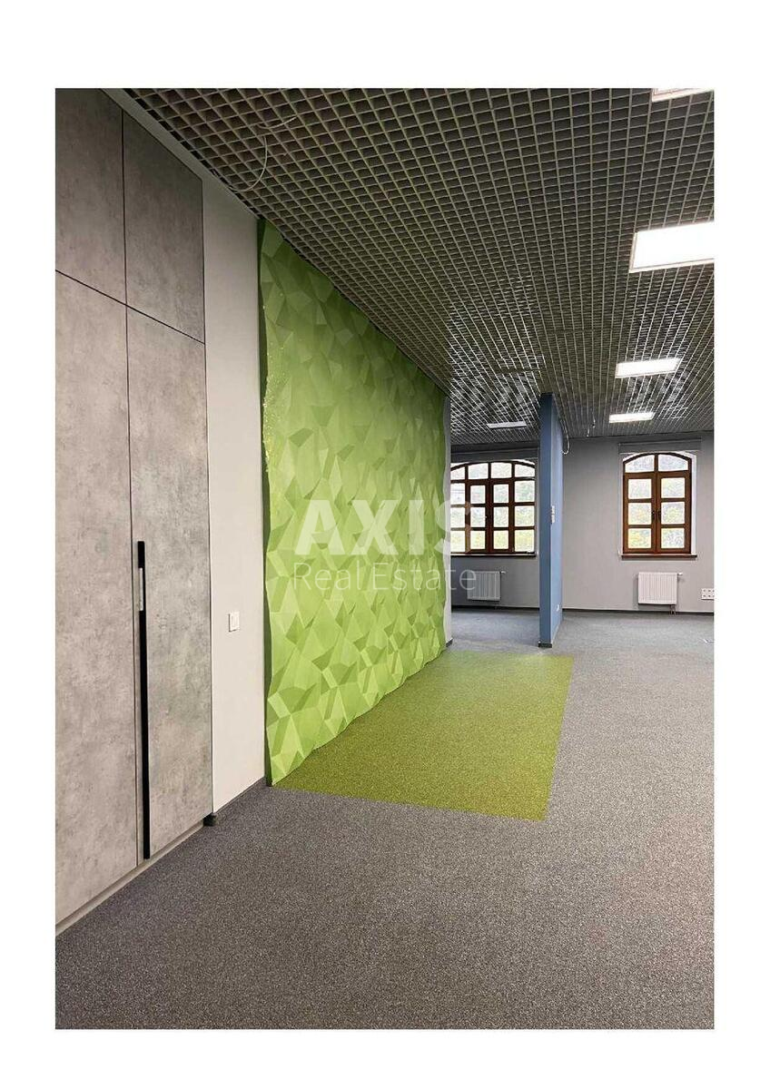 Office vul. Verhnij Val 10, 217m20